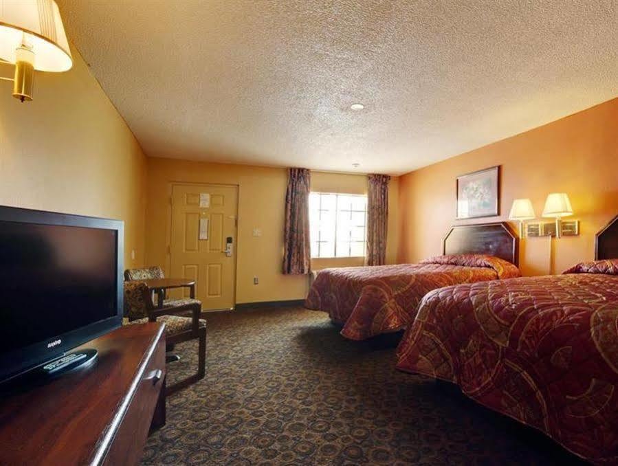 Americas Best Value Inn And Suites Greenwood Esterno foto