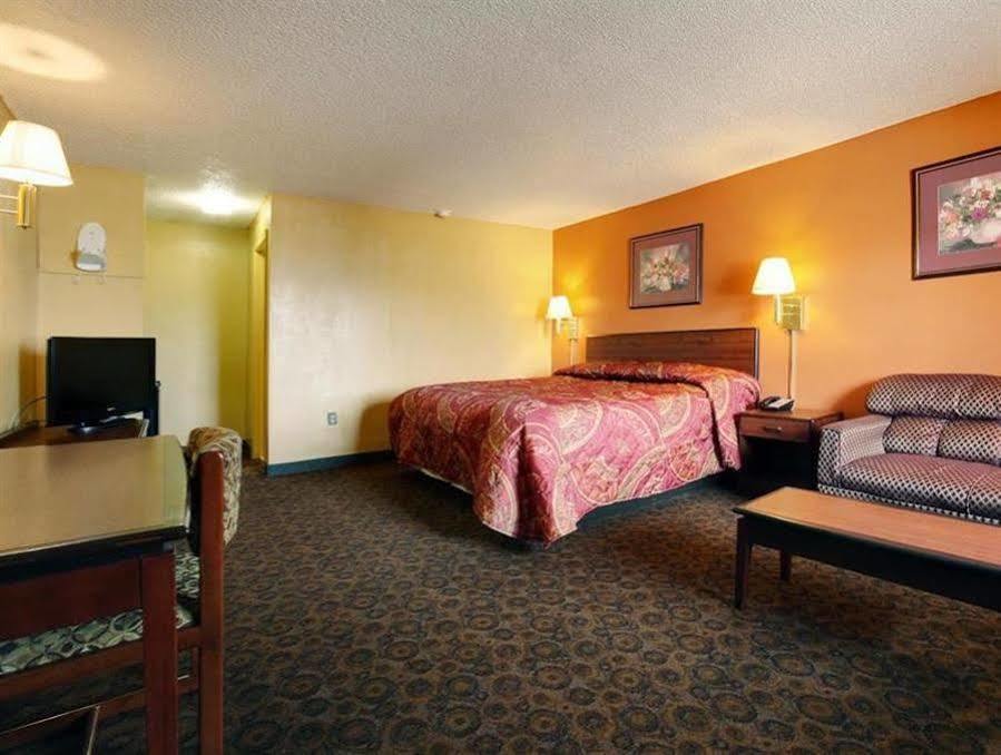 Americas Best Value Inn And Suites Greenwood Esterno foto